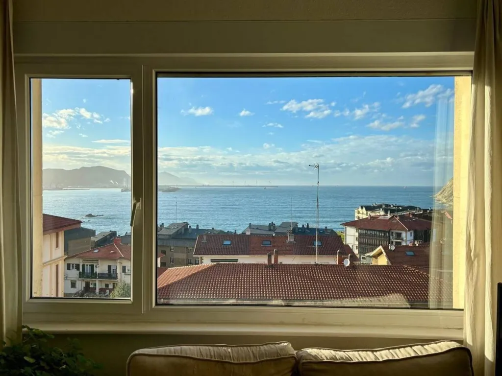 Elutuba - Spacious Flat with Sea View in Arriguñaga