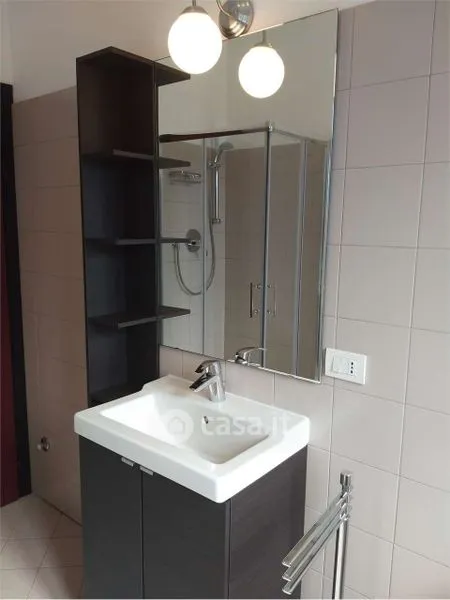 Vannitoad - Fully Rented Triplex in Via Allegri, Modena