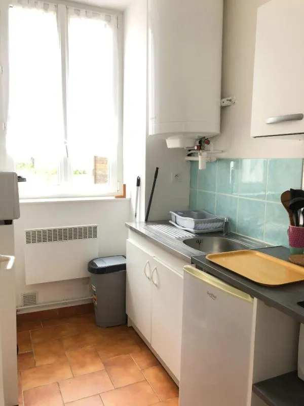 Cuisine - Appartement Meublé 1 Pièce au Centre de Saint-Brieuc