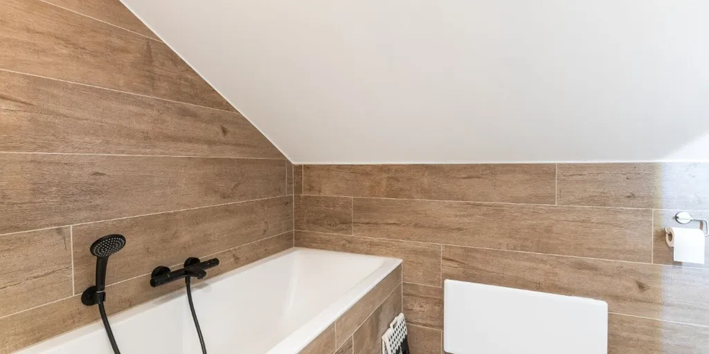 Salles de bain - Villa Rénovée avec Jardin à Knokke
