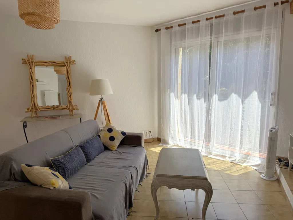 Séjour - Appartement 4 Pièces avec Terrasse à Collioure