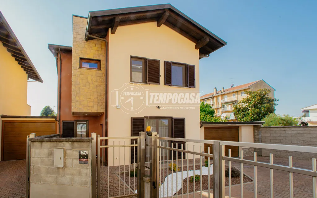 Esterno - Renovated Villa with Garden in Vigevano