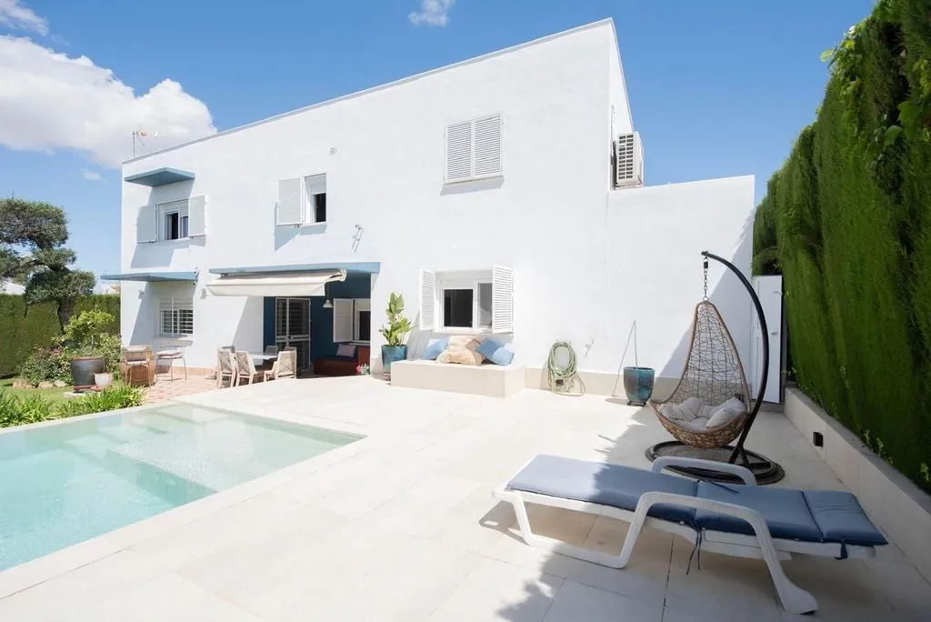 Piscine - Chalet with Infinity Pool in Espartinas