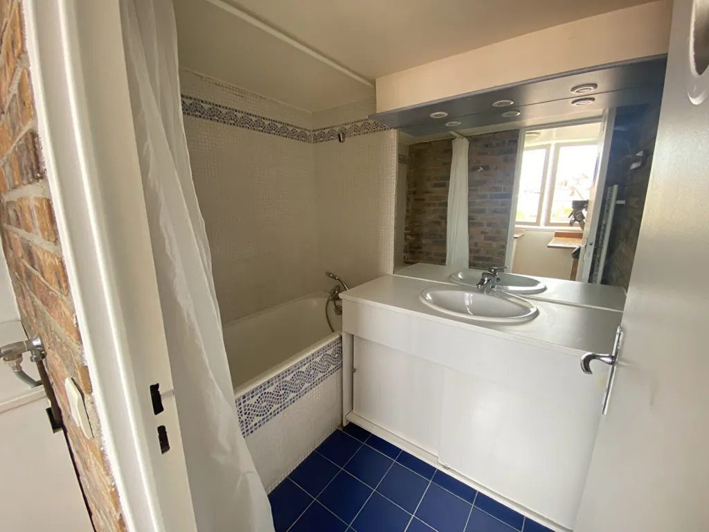 Bagni - Studio with Mezzanine in Rueil Malmaison