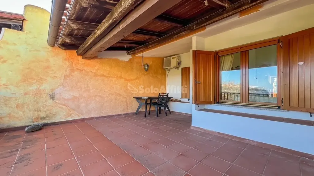Terrasse - Trilocale with Terrace in Murta Maria