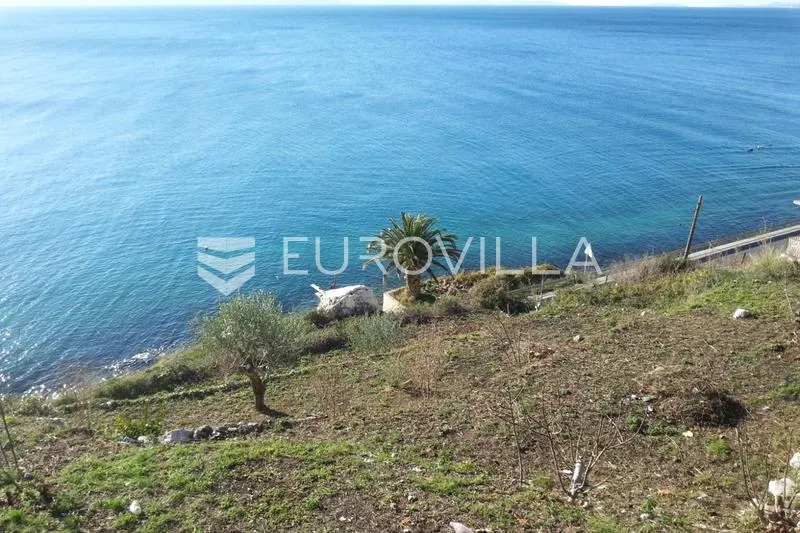 Aed - Building Plot with Sea View in Omiš, Jesenice