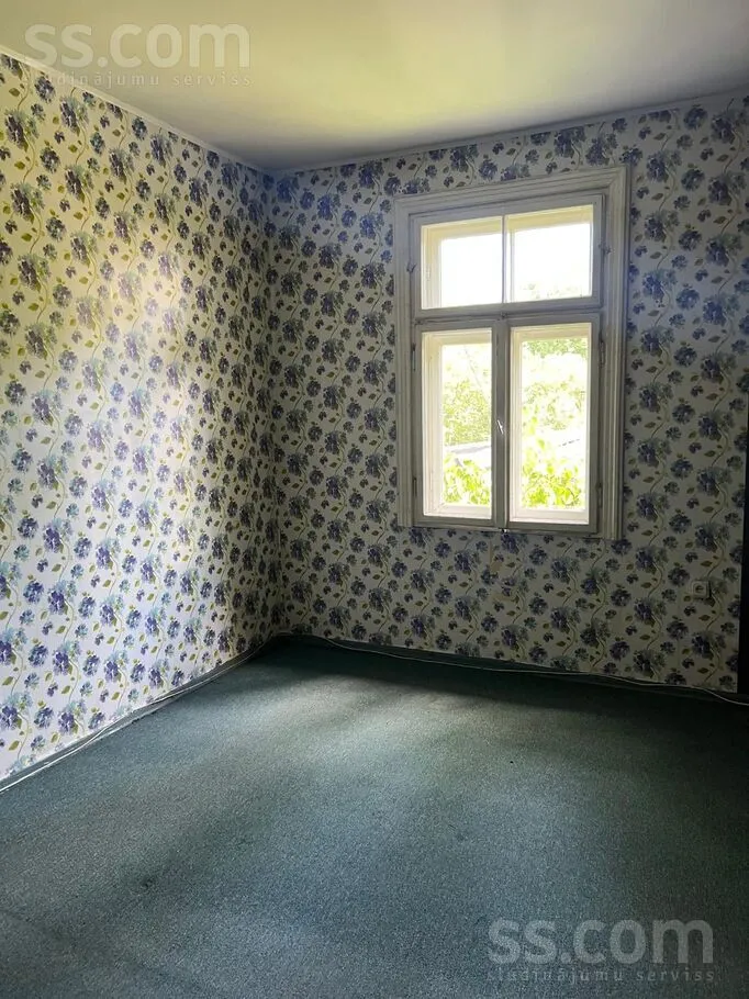 Toad - Flat with Private Garden in Šampēteris-Pleskodāle, Riga