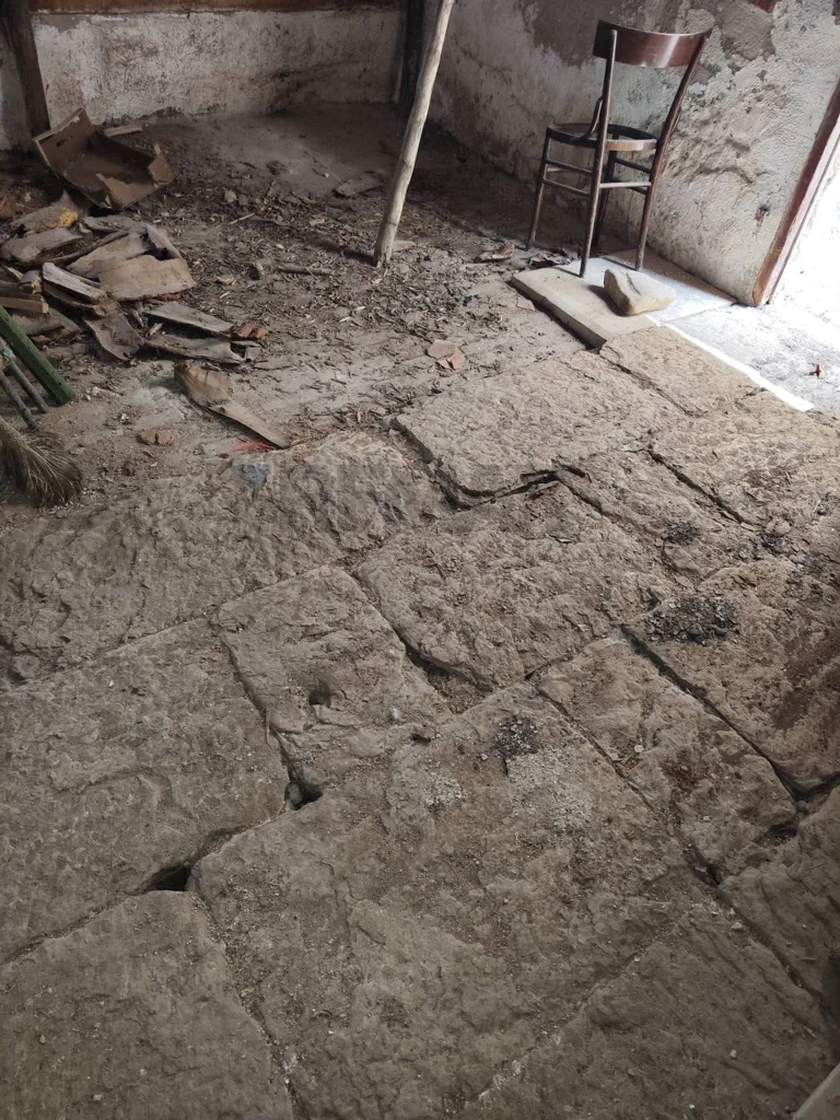 Toad - Buildable Land with Existing Structure in Trapani