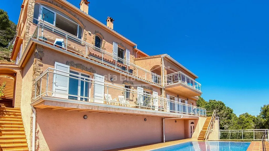 Pool - Villa with Pool and Sea Views in Sa Tuna