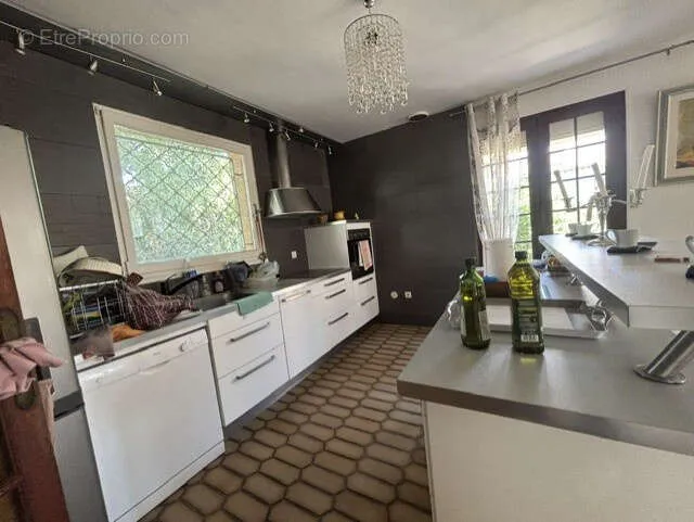Kitchen - Maison F7 with Garden in Montpellier