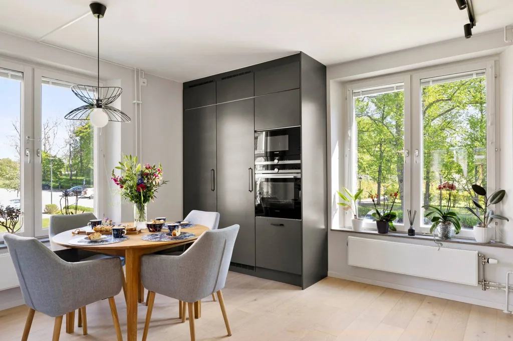 Salle à manger - Modern Flat with Slottspark View in Djursholm