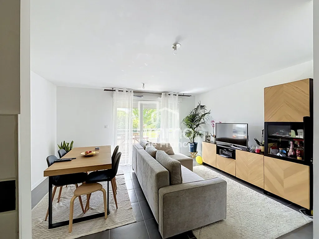 Soggiorno - T3 Flat with Nature View Terrace in Chevrier