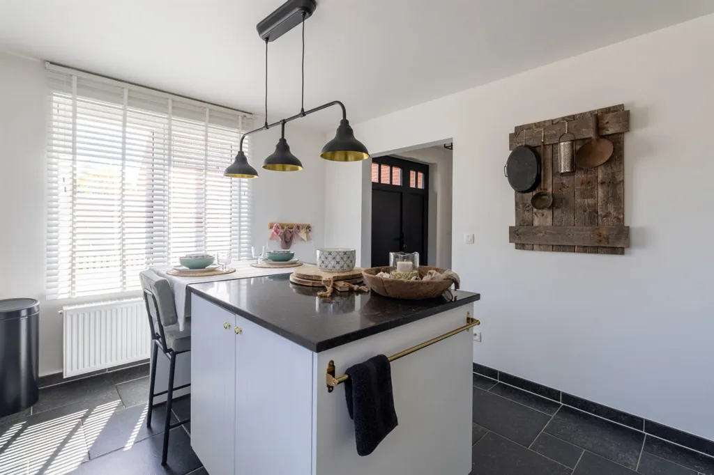 Cucina - Renovated House with Sauna in Olen