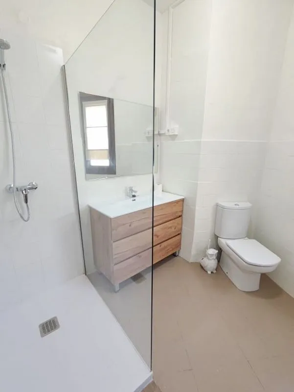 Vannitoad - Student-Friendly Duplex with Terrace in Deusto