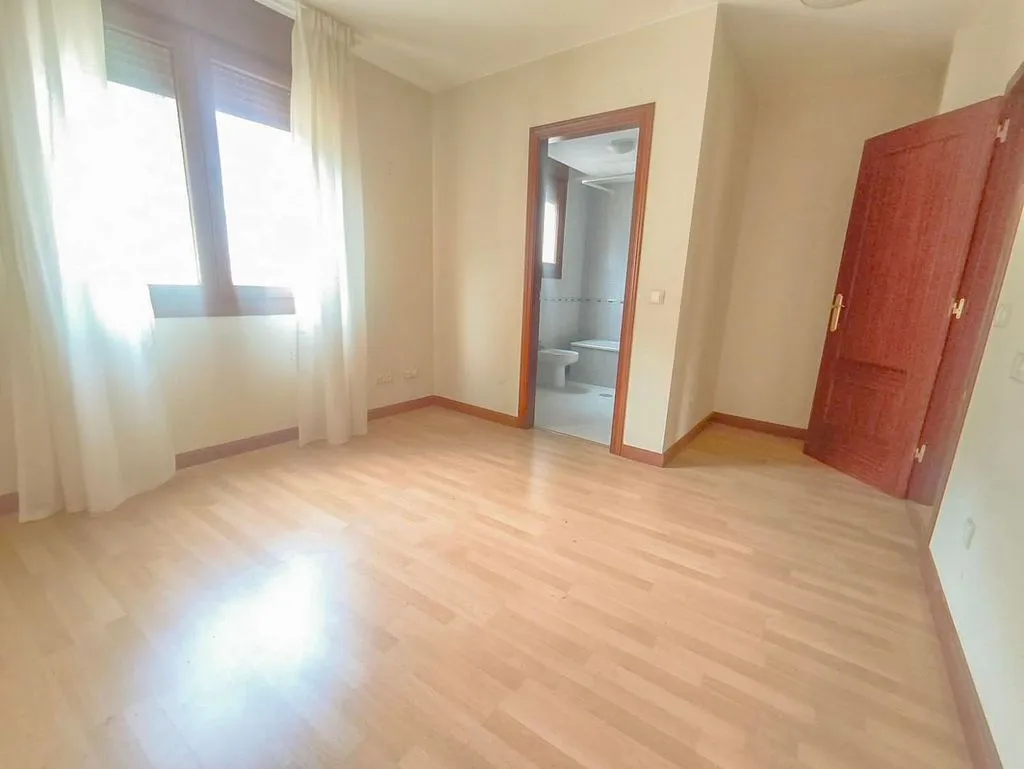 Rooms - Apartment with Lift in Cabañaquinta