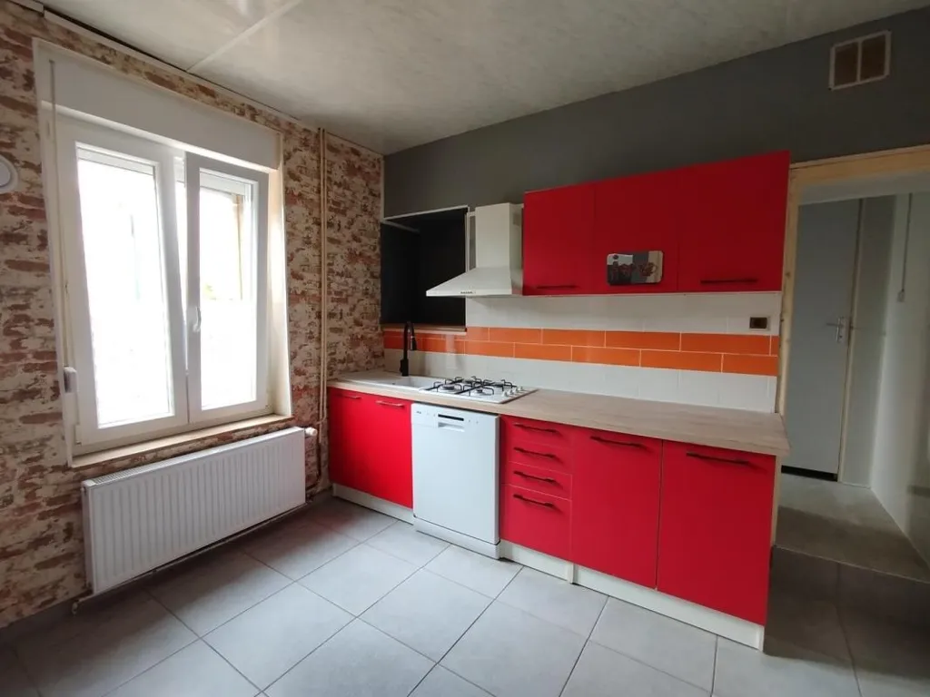 Cuisine - Maison de Ville avec Parking à Sedan