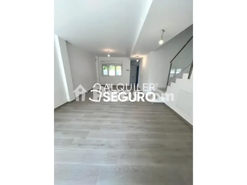 Entrée - Semi-New Chalet with Patio in Illescas