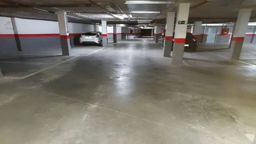 Garage - Apartment with Garage in Casarrubios del Monte