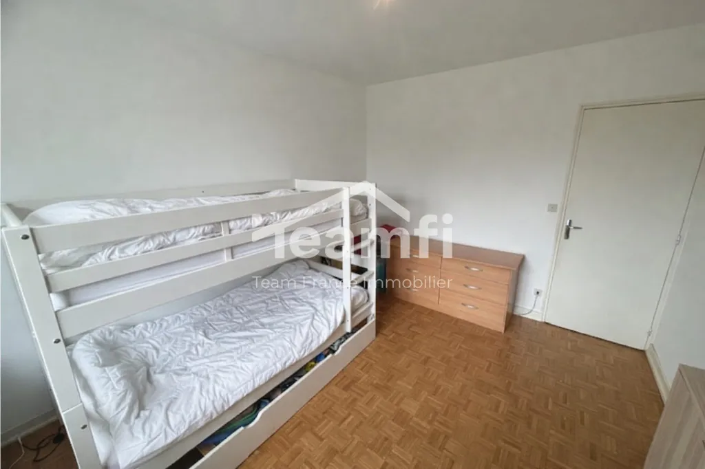 Magamistoad - House with Garden and Garage in Bourges