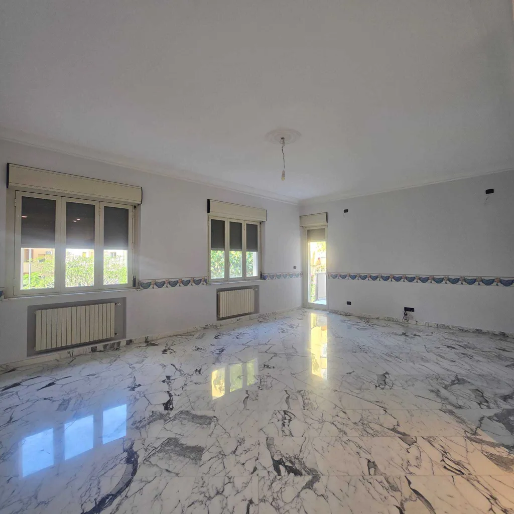 Soggiorno - Apartment with Balcony in Palermo