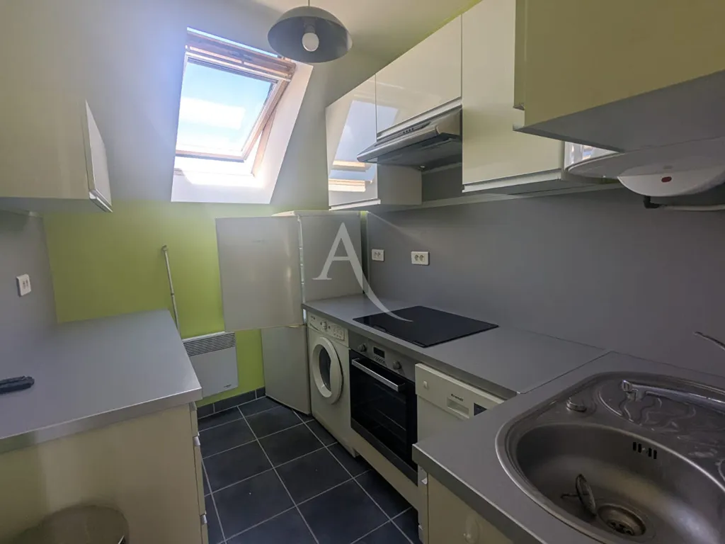Cuisine - Appartement Duplex avec Parking, Proche Centre-ville d'Amiens
