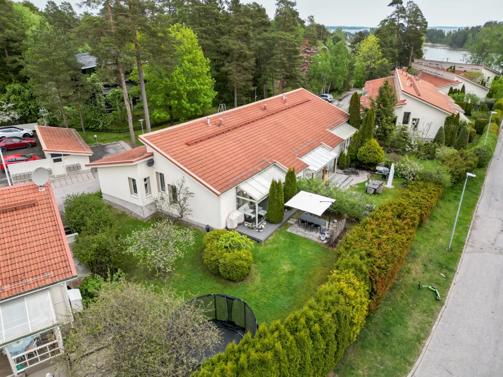 Vista aerea - Modernised Apartment with Sauna in Nuottaniemi, Espoo