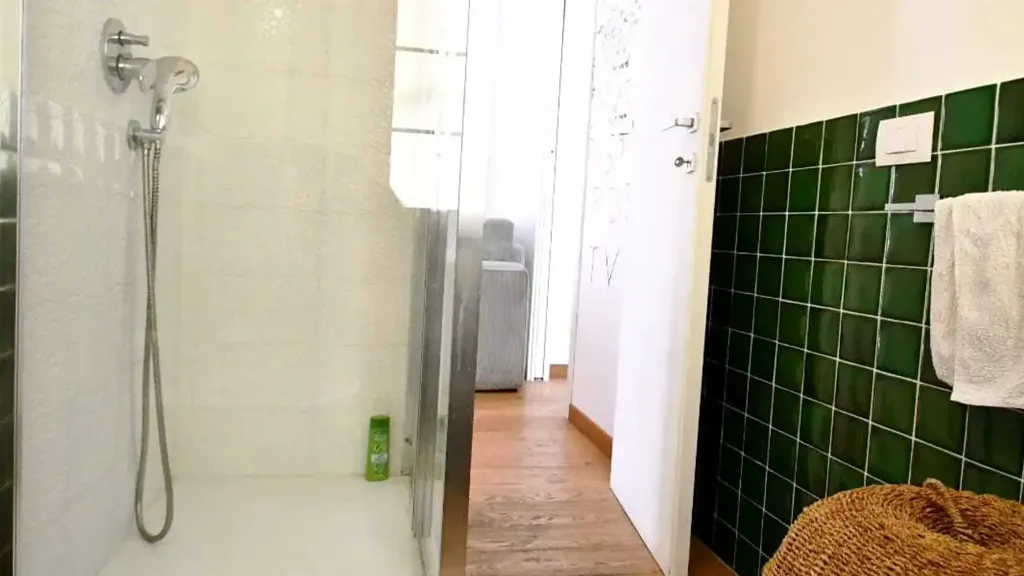 Salles de bain - Apartment with Balcony in Civitavecchia