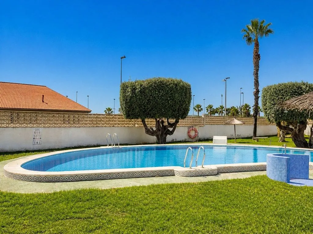 Piscine - Semi-Detached House with Pool in Torrevieja