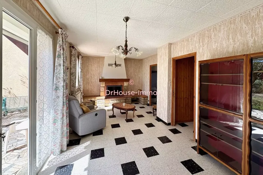 Elutuba - 70s House with Garden in Convenient Location