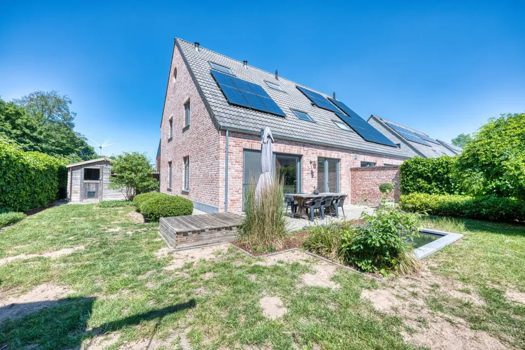 Välivaade - Semi-Open House with Garden near Centre