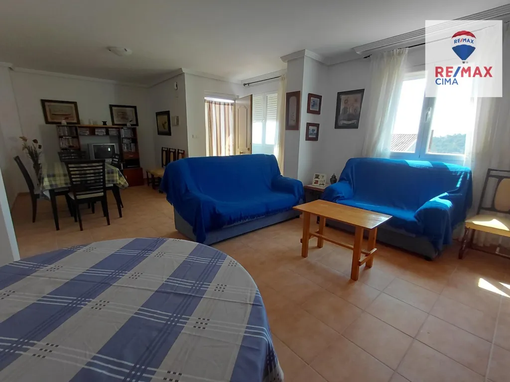 Elutuba - Spacious House with Terraces in Campo Cámara