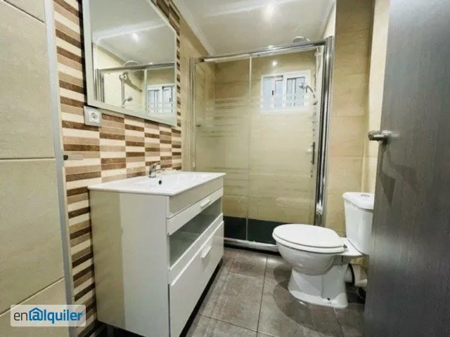 Vannitoad - Student-Friendly Flat with Terrace in Altabix