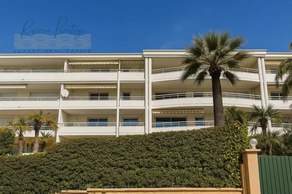 Välivaade - Penthouse Apartment with Pool View in Cannes