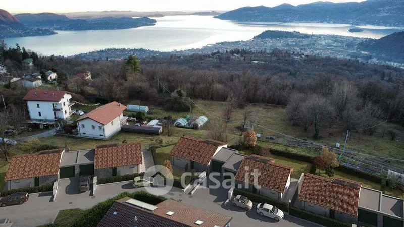 Vista aerea - Trilocale with Private Garden in Bee