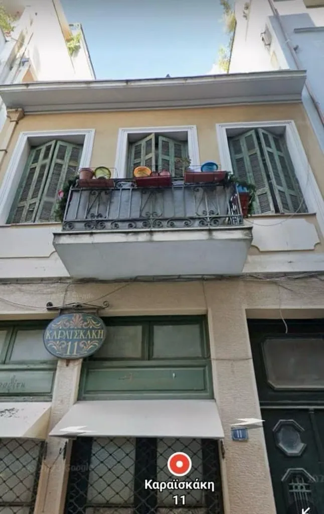 Välivaade - Traditional House with Rooftop in Psyrri, Athens