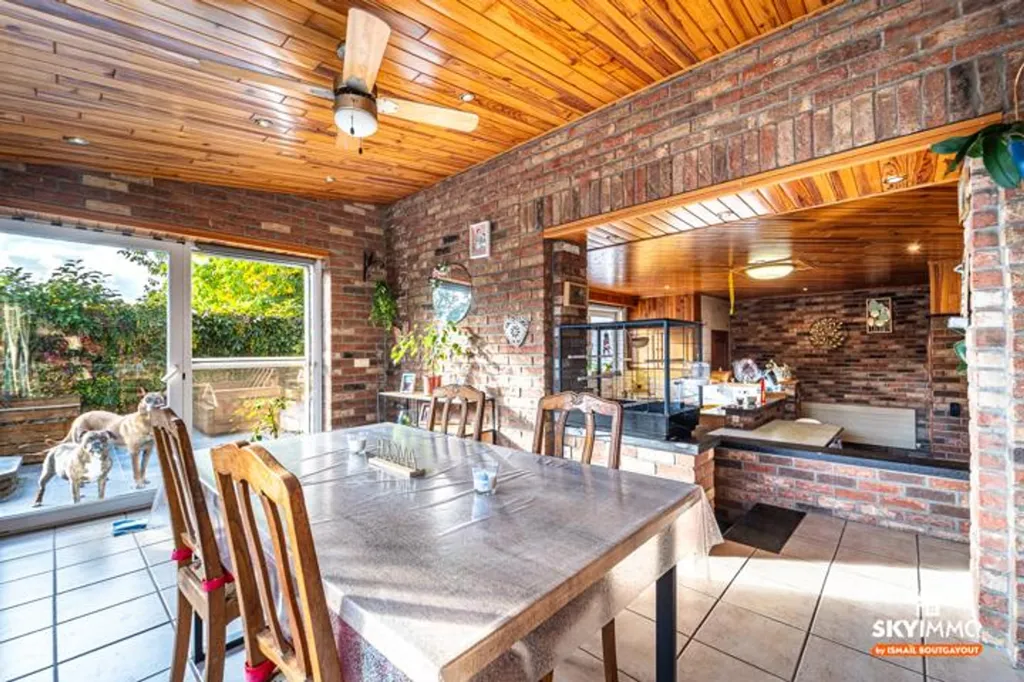 Sala da pranzo - Charming House with Terrace in Waremme