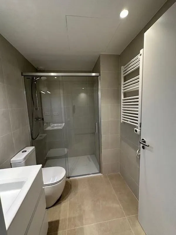 Salles de bain - New Flat with Balconies in Badalona Centre