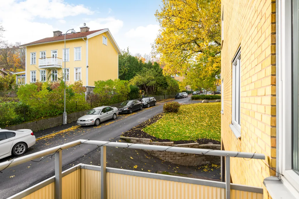 Balcon - City-Adjacent Apartment with Balcony in Fredriksdal