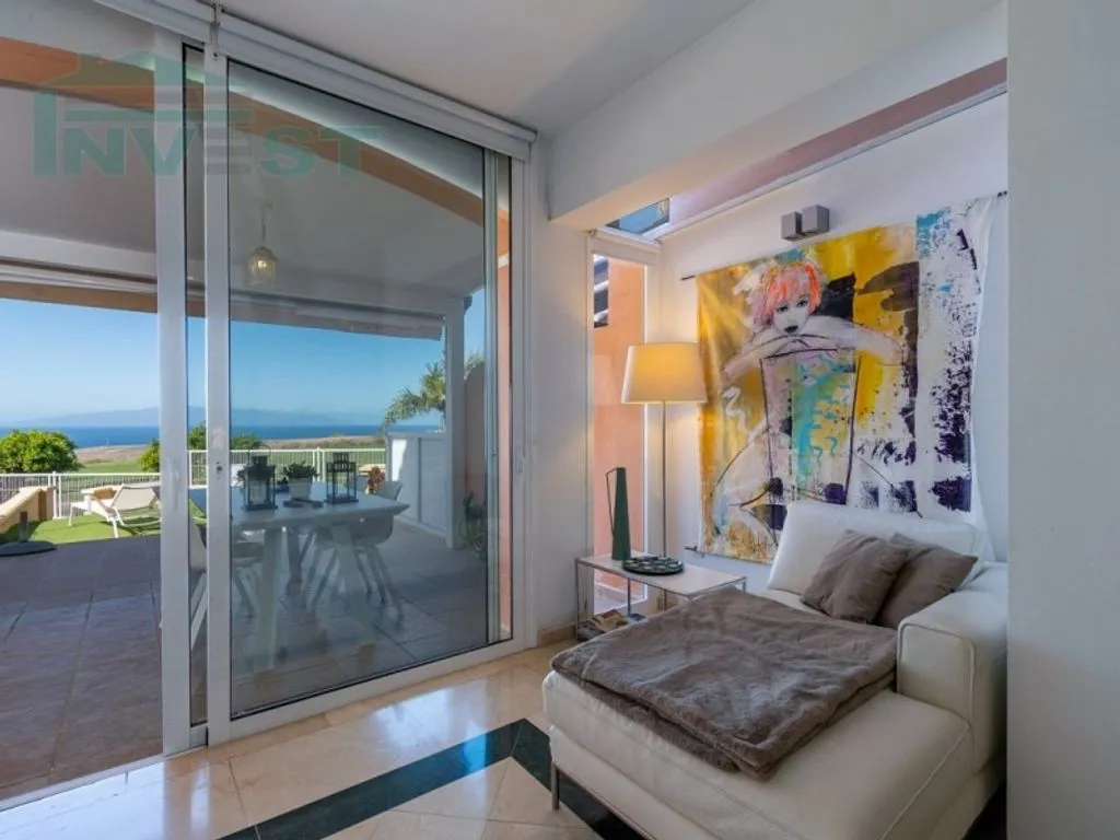 Séjour - Duplex with Golf Course Views in Adeje