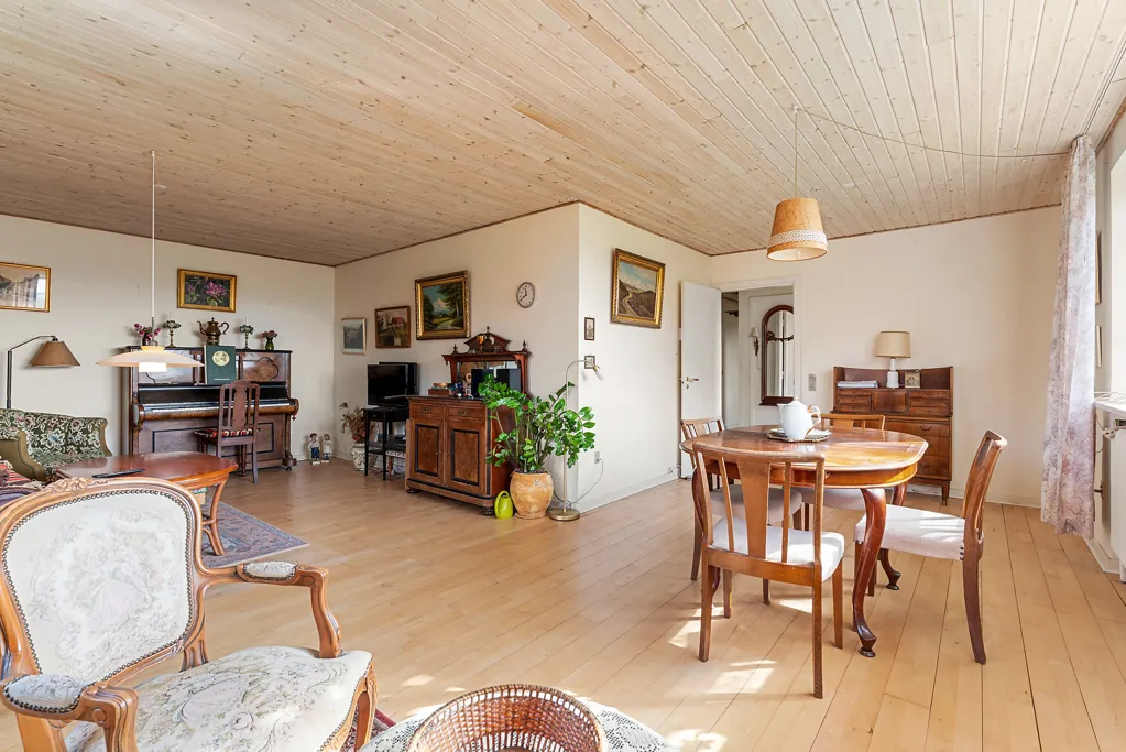 Living Room - 5-room house in Hammel
