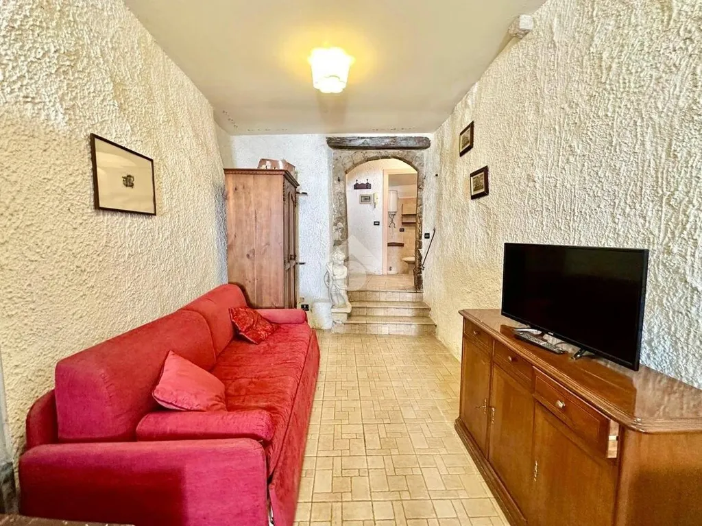 Soggiorno - Monolocale with Private Courtyard in Spoleto