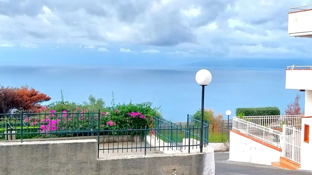 Balcon - Apartment with Sea View in Praia a Mare