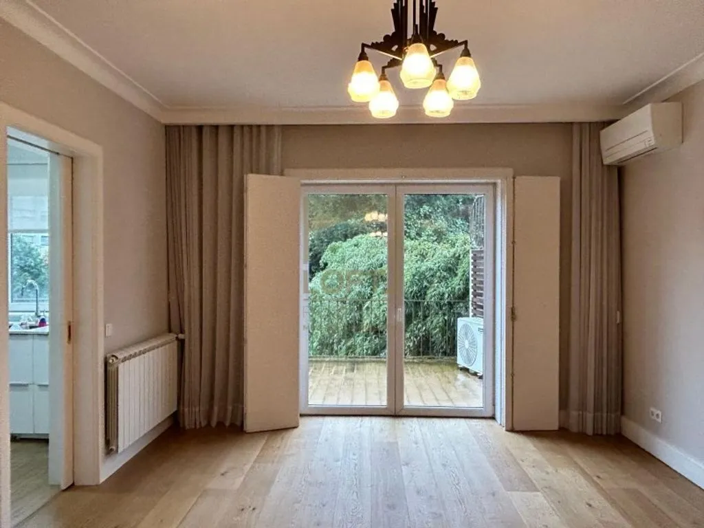 Elutuba - Luxury T5 House with Garden in Guimarães