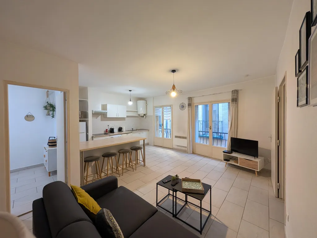 Elutuba - Duplex Building with Two Apartments in Pézenas