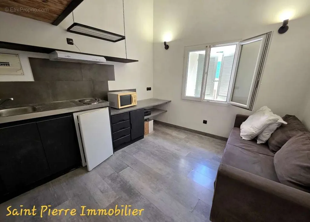 Cuisine - Complexe d'Appartements de Luxe avec Piscine à Martigues
