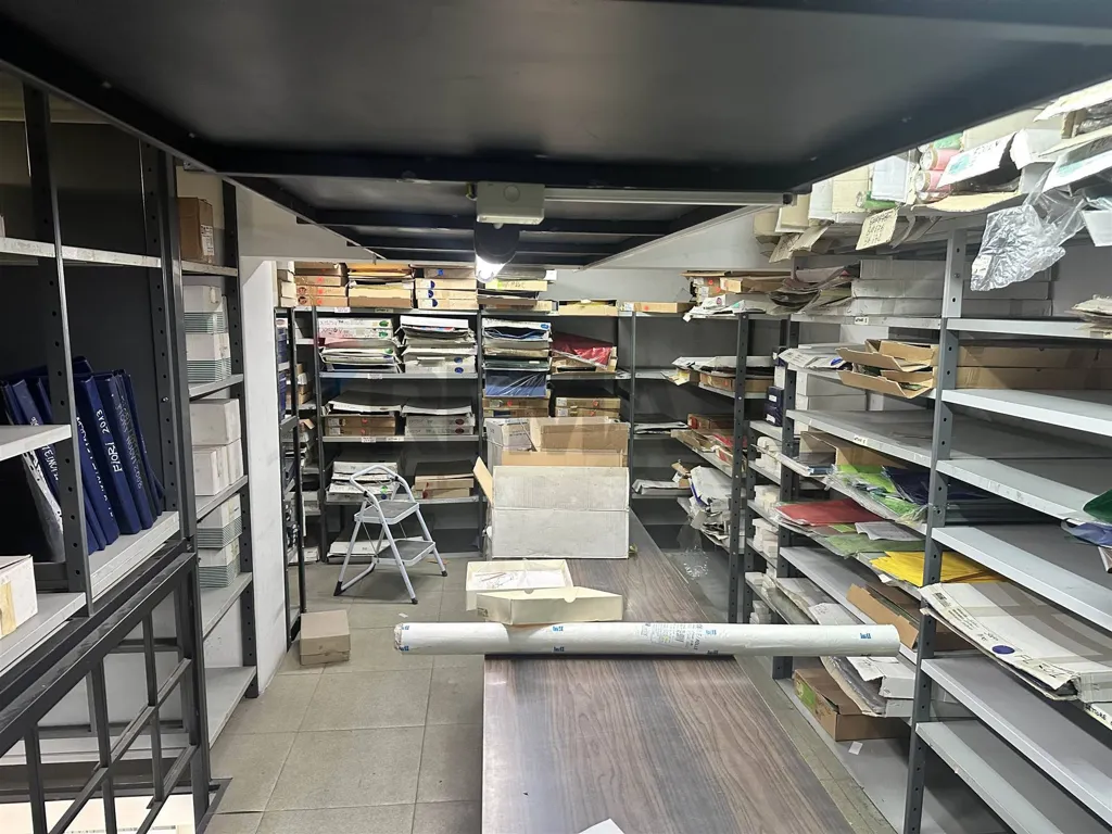 Buanderie - Commercial Space with Terrace in Catania