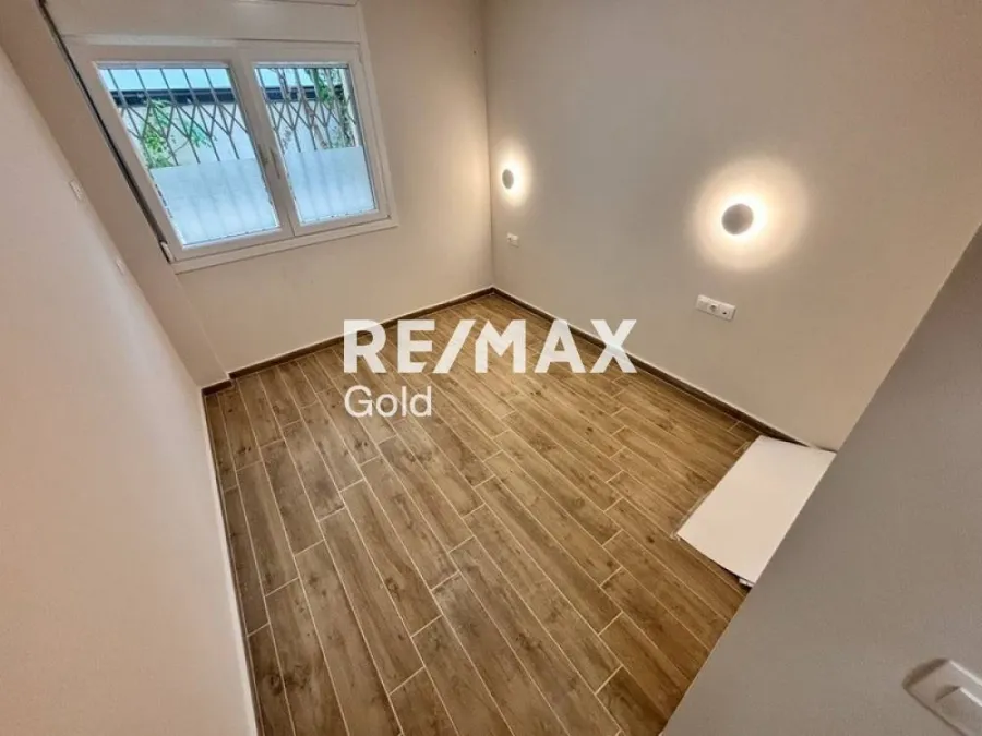 Toad - Renovated Studio with Balcony in Thessaloniki