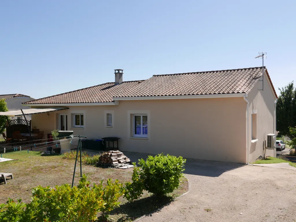 5-room house in Saint-Astier