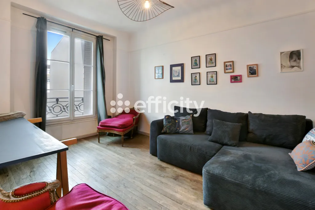 Living Room - Bright 2-Bedroom Apartment with Ascender in Clichy Centre