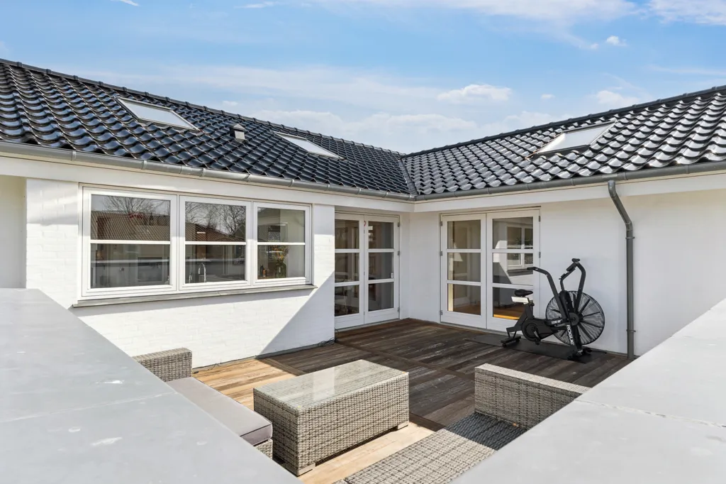 Terrasse - Architect-designed Villa with Garden in Køge